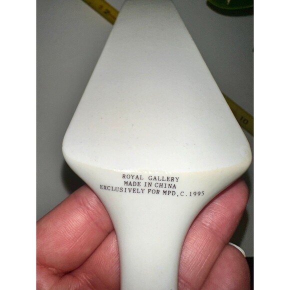 Vintage 1995 Royal Gallery Porcelain Floral Pie/Cake Server - Picture 4 of 4